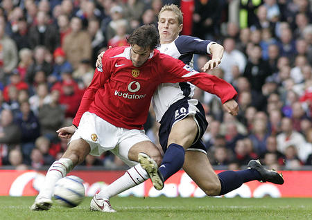 球迷们的不 球迷们的不